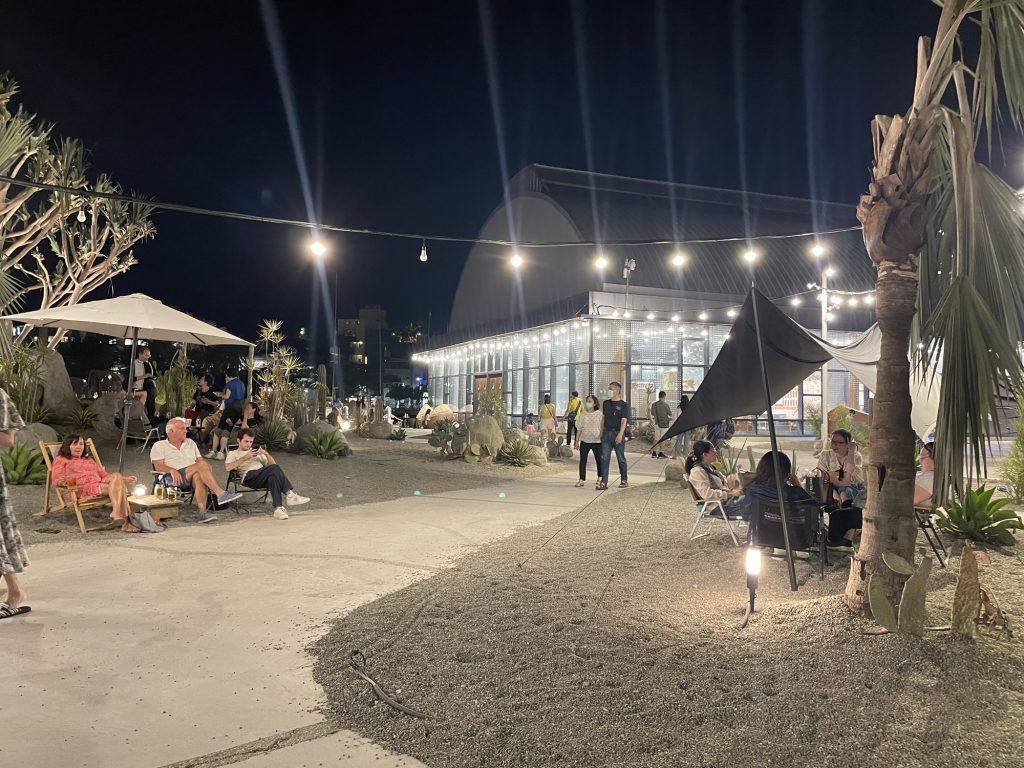新濱町海洋廚房_夜晚氛圍