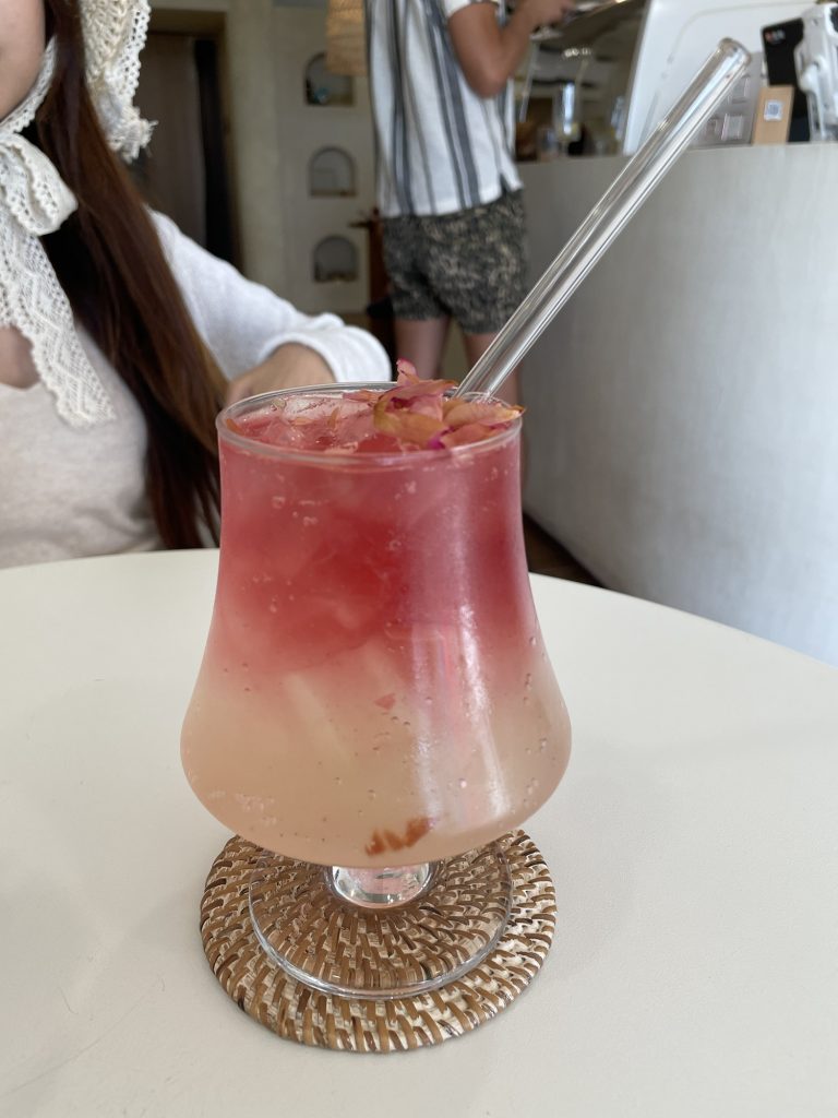 等浪咖啡_荔枝玫玫