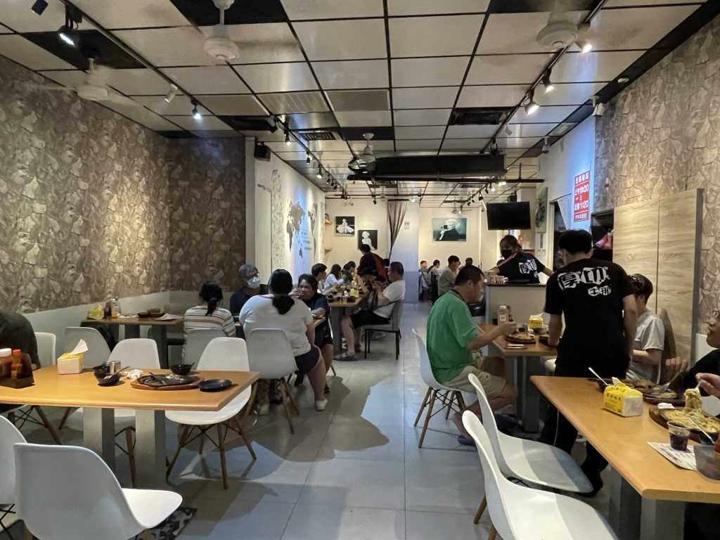 白鬍子厚切牛排_用餐環境