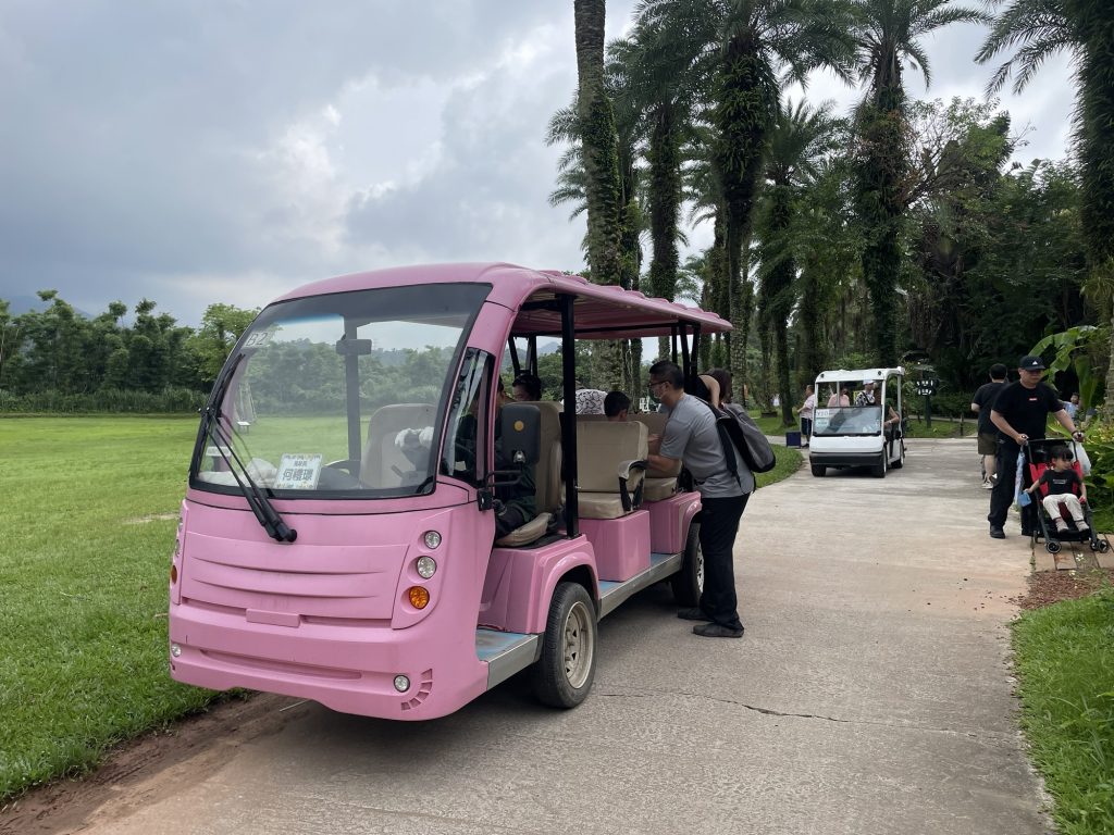 交通車
